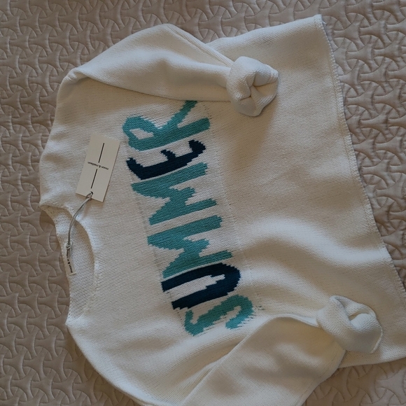 Sweaters - Knit Sweater